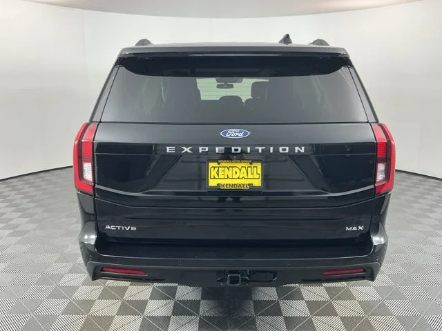 Used 2025 Black Metallic Ford Active image 8