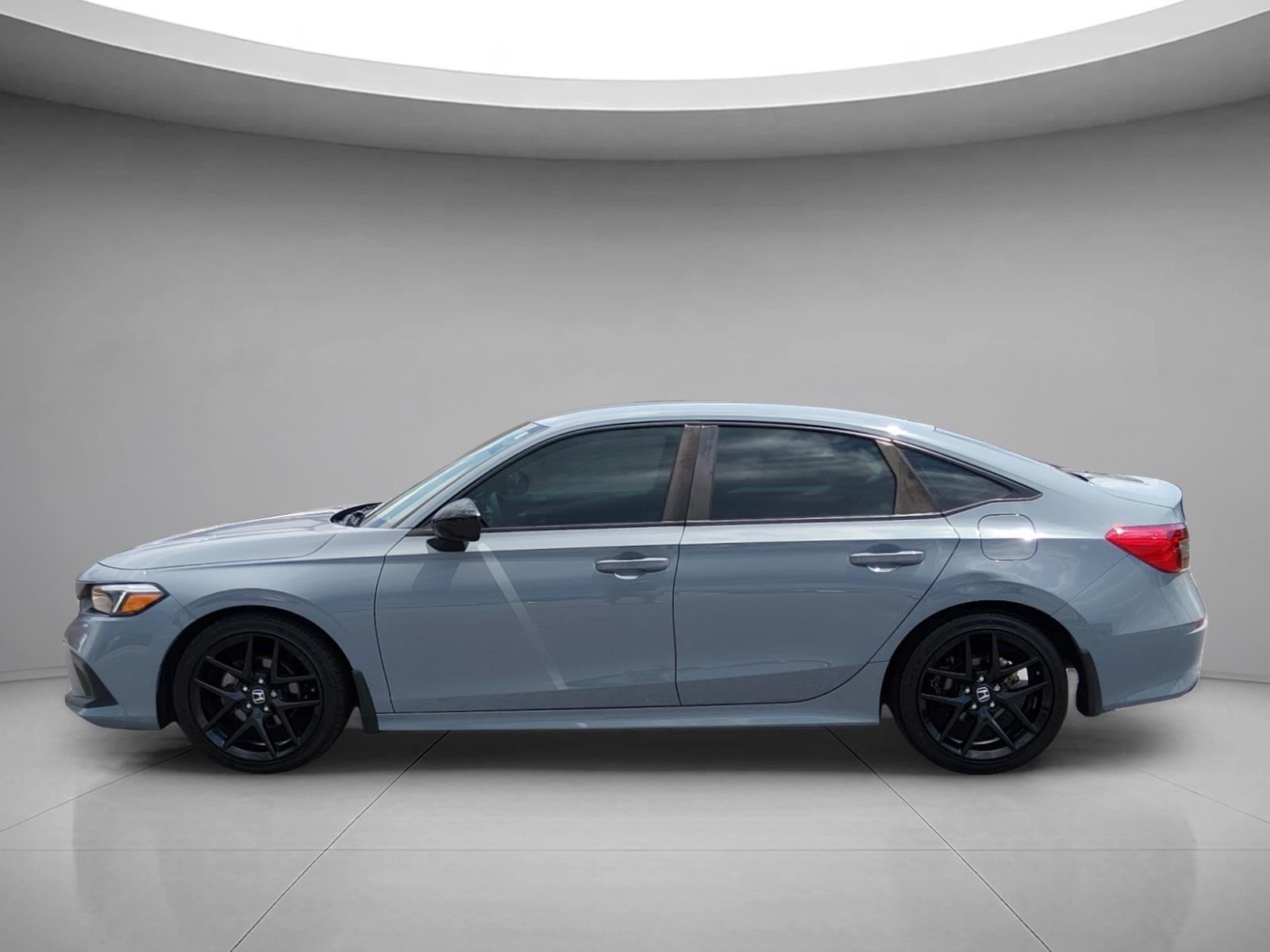 Used 2022 Sonic Gray Pearl Honda Sport image 2