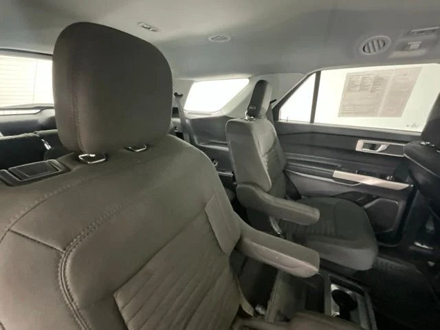 Used 2020 Black Ford XLT image 16