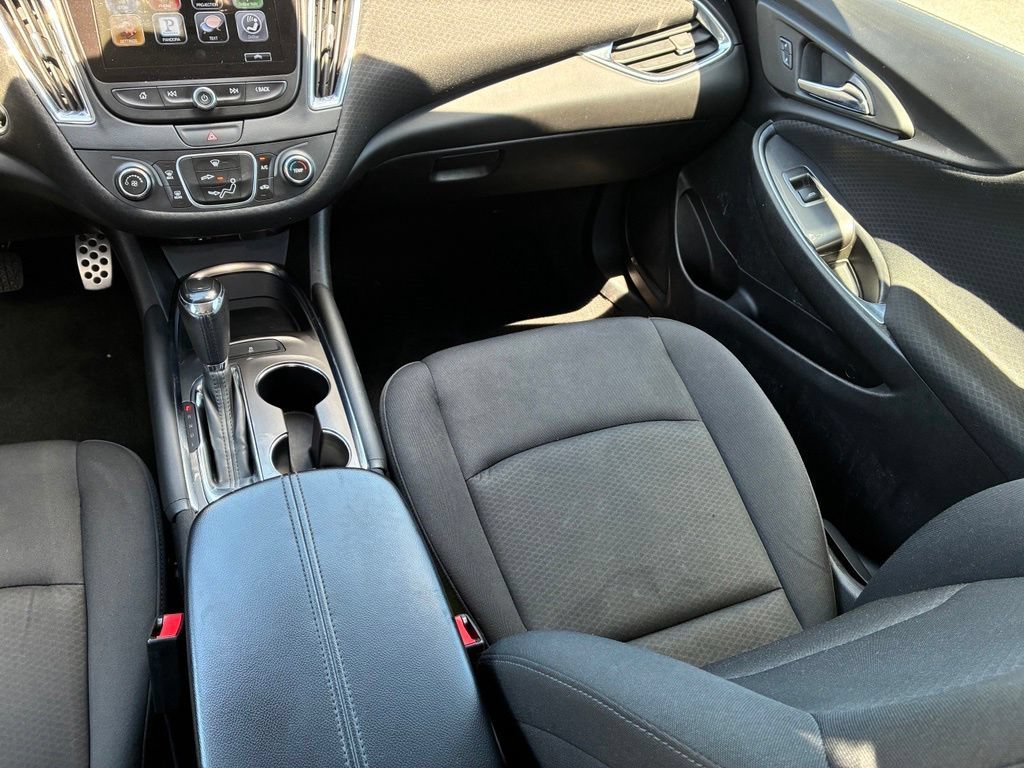 2016 Chevrolet Malibu 1LT - Photo 12