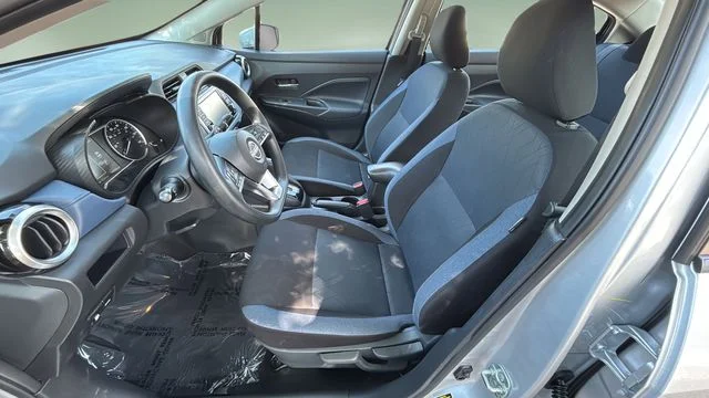 Used 2025 Silver Nissan 1.6 SV image 18