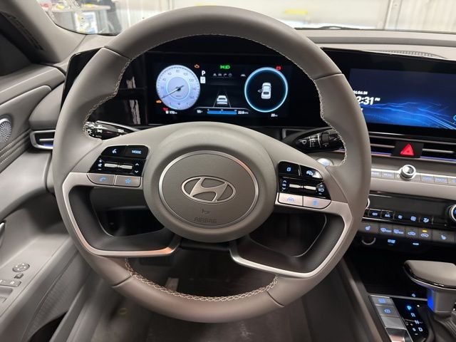 2025 Hyundai Elantra SEL - Photo 9