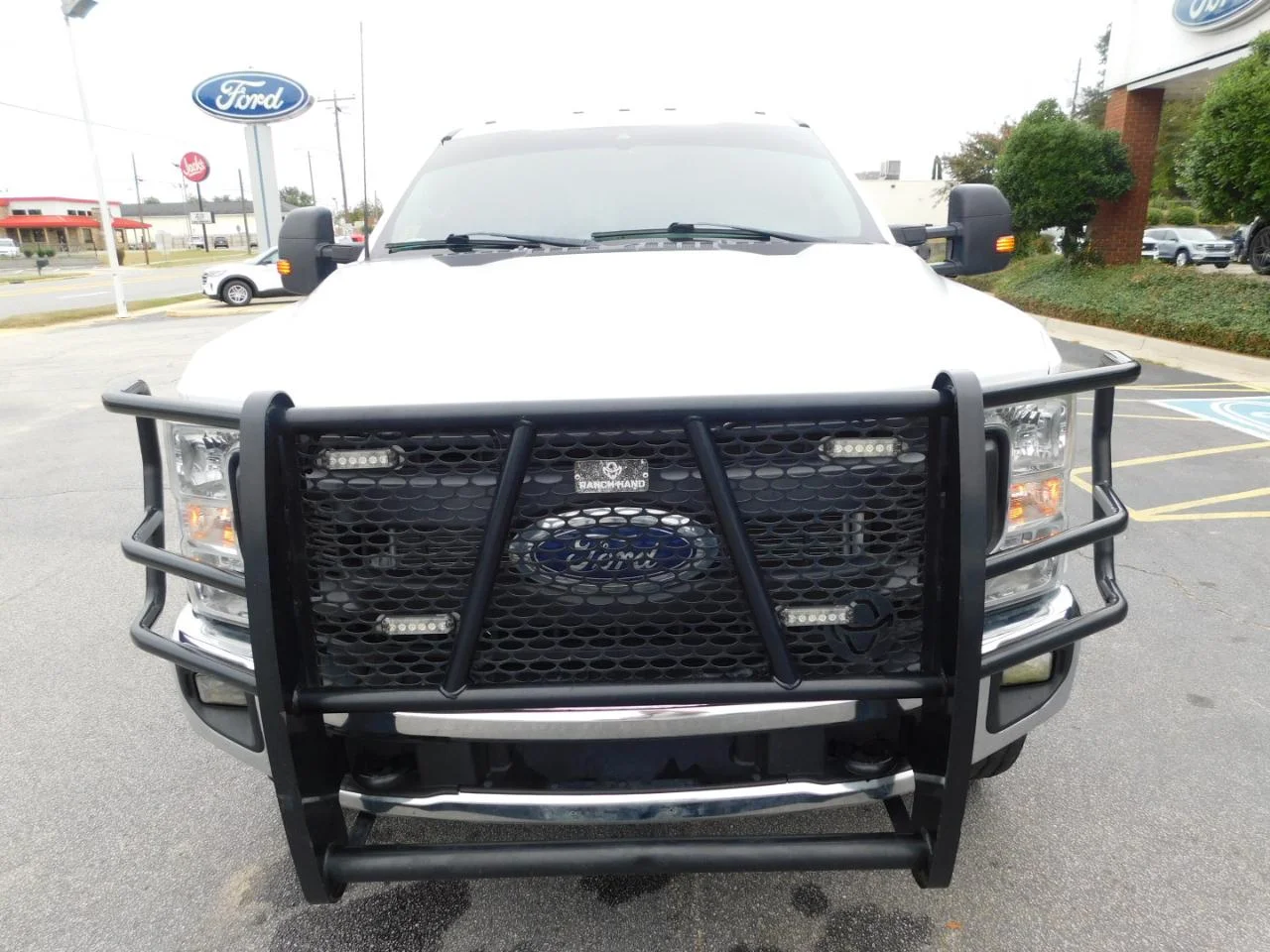 Used 2022 White Ford XL 4WD Crew Cab 179 in WB 60 in CA image 3