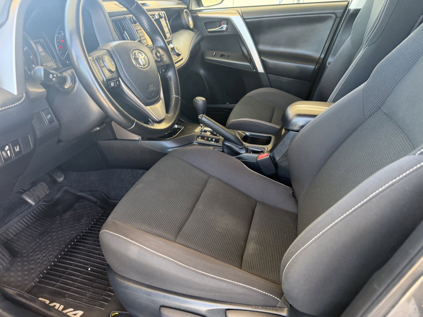 Certified Used 2018 Magnetic Gray Metallic Toyota XLE image 21