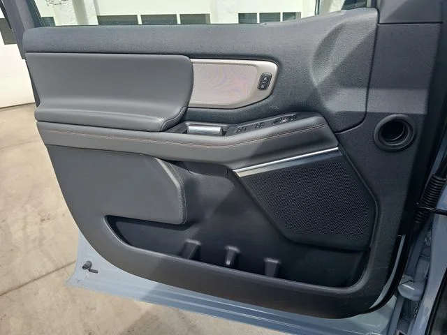 Used 2025 Gray Ford Active image 27