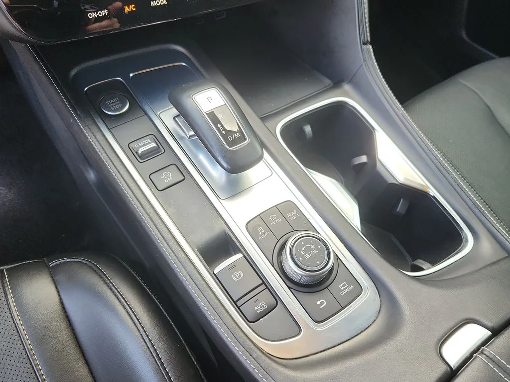 Used 2022 Black INFINITI LUXE image 25