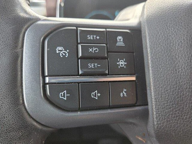 Used 2023 Star White Metallic Tri-Coat Ford LARIAT image 15