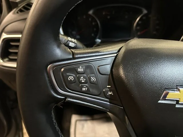 Used 2024 Gray Chevrolet LT image 29