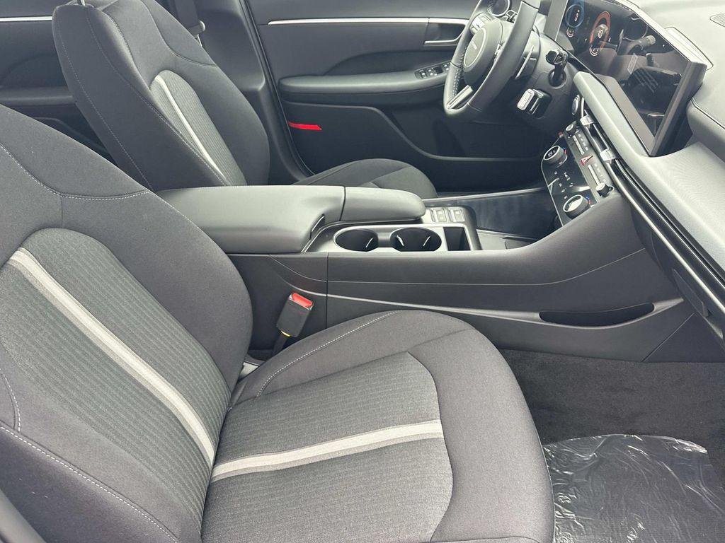 2026 Hyundai Sonata SEL - Photo 16