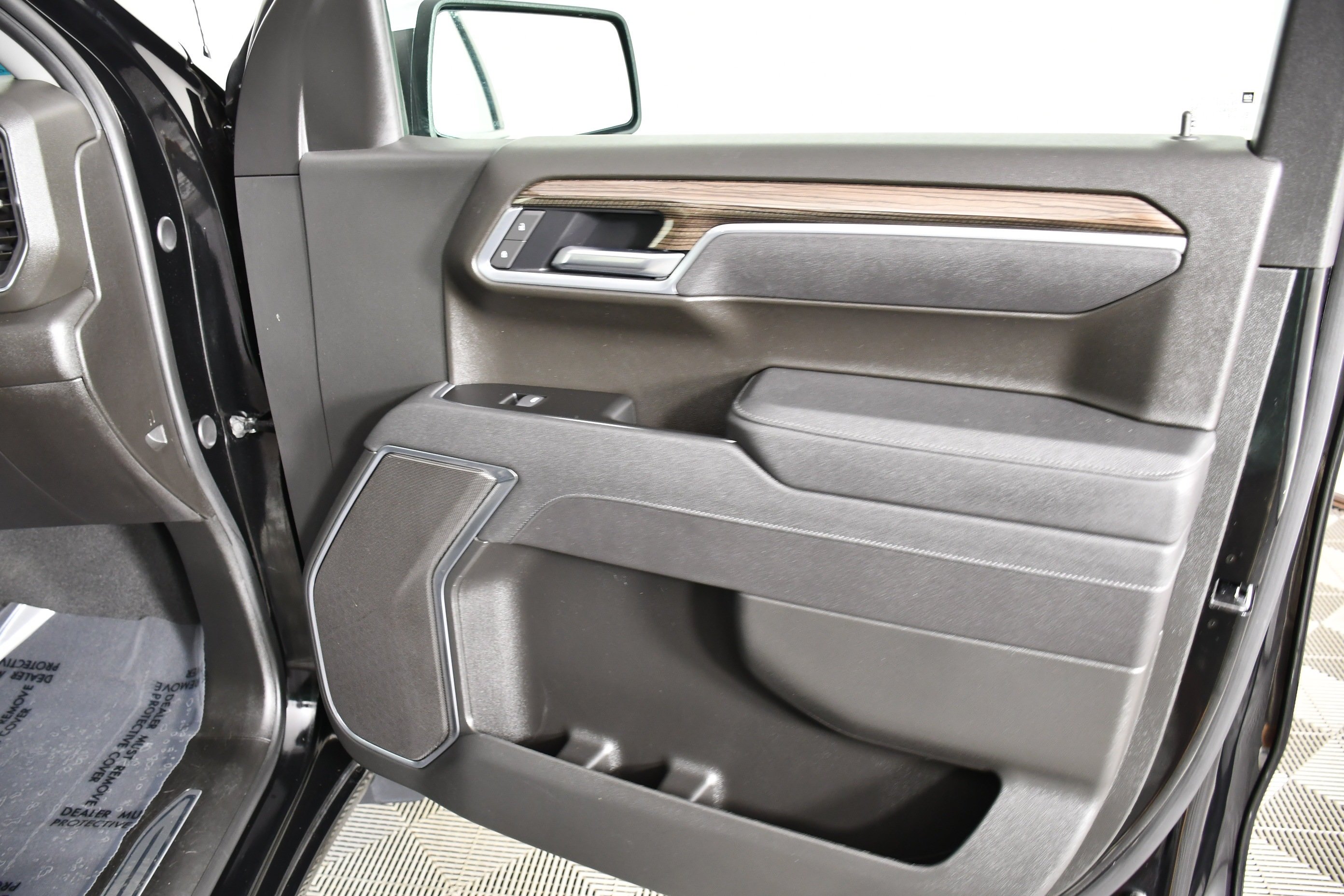 Used 2026 Black Chevrolet LT image 41