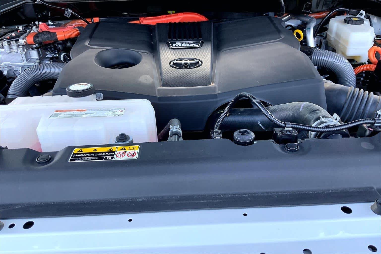 Used 2025 Wind Chill Pearl Toyota 1794 Edition Hybrid image 33