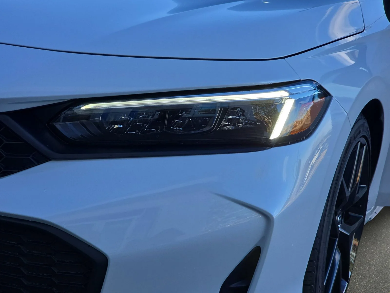 New 2026 Platinum White Pearl Honda Sport image 29