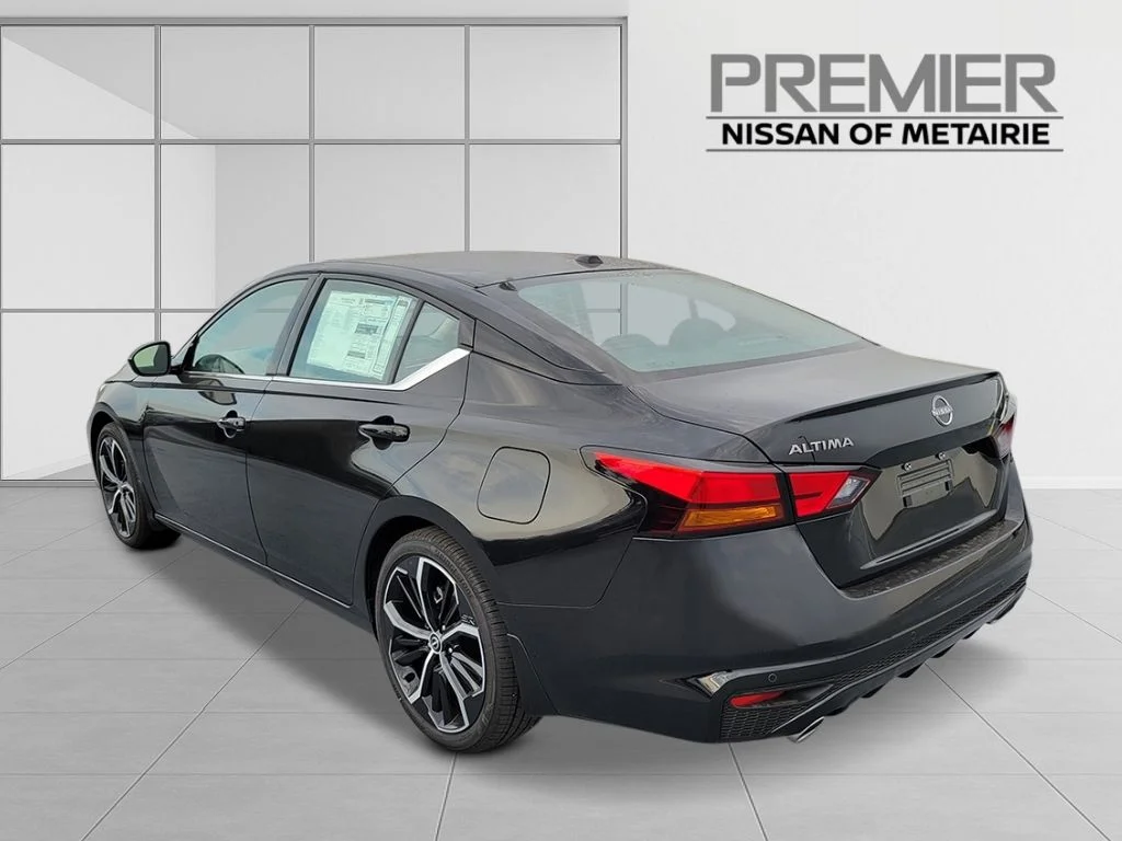 New 2026 Super Black Nissan SR image 4