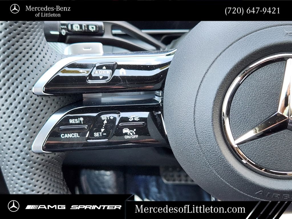 New 2026 Black Mercedes-Benz GLC 300 image 29