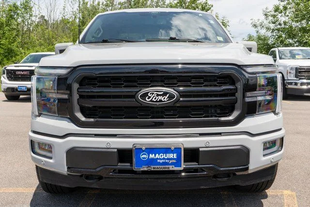 Used 2024 Gray Ford Lariat image 3
