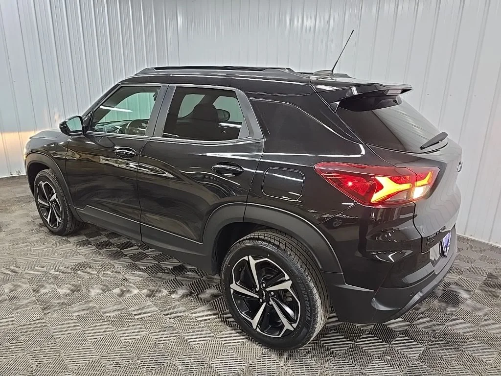 Used 2021 Black Chevrolet RS image 9