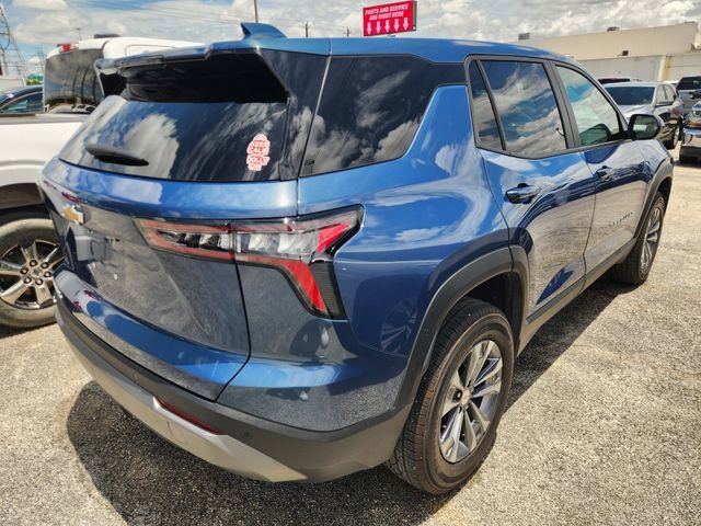 Used 2026 Lakeshore Blue Metallic Chevrolet LT image 5