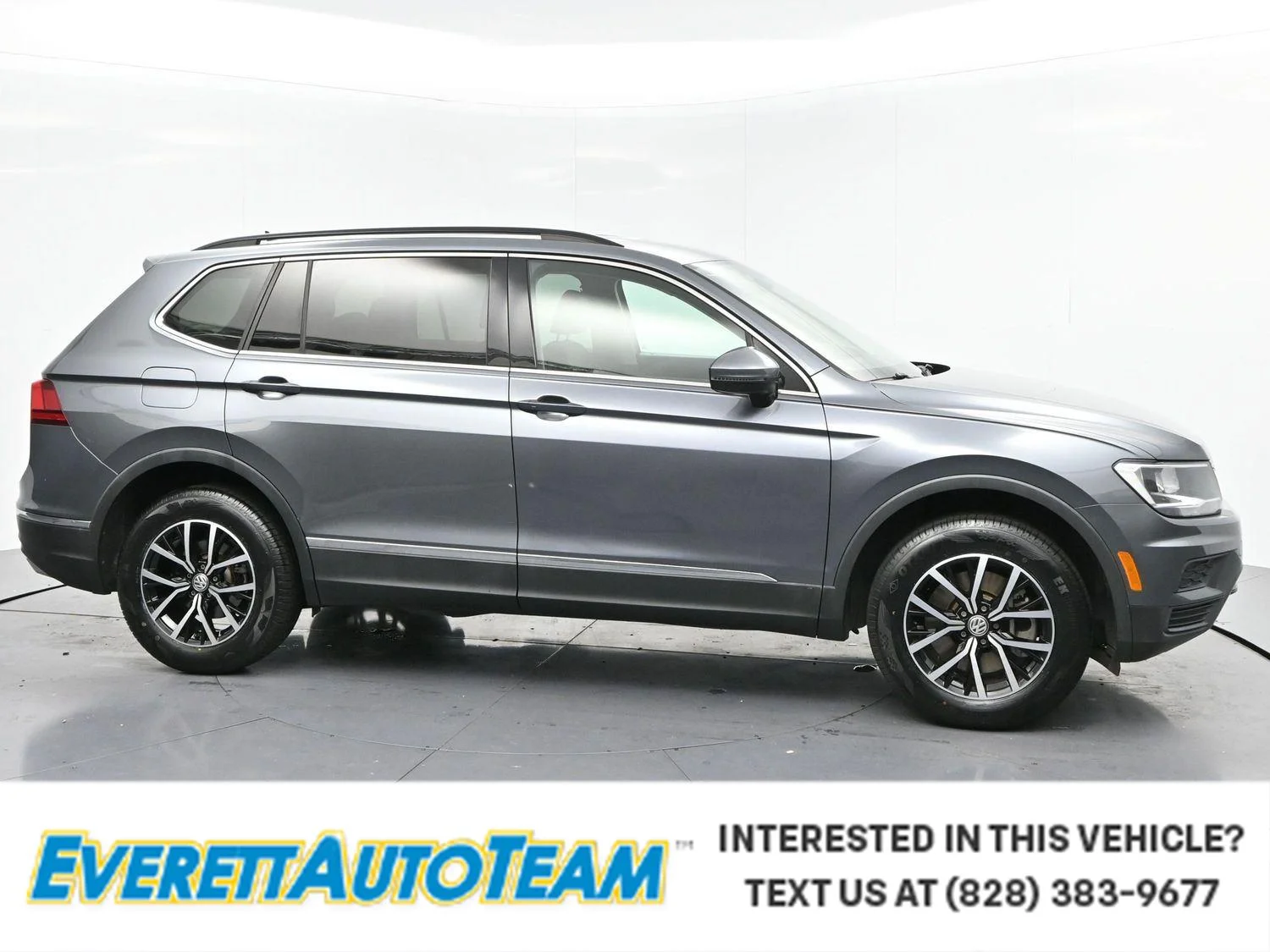 Used 2021 Platinum Gray Metallic Volkswagen SE image 1