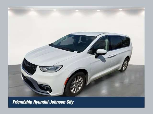 Used 2023 White Chrysler Touring L image 1