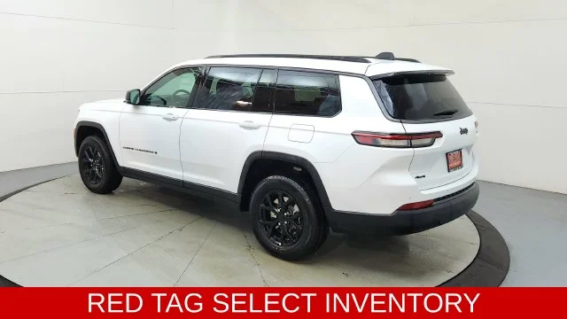 New 2026 Bright White Clear-Coat Exterior Paint Jeep Altitude image 7
