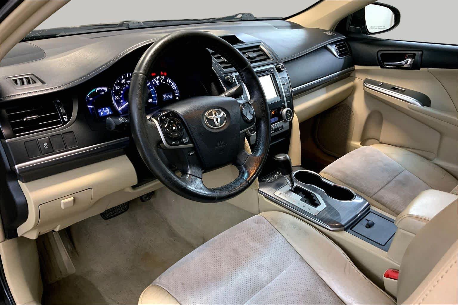 Used 2012 Attitude Black Metallic Toyota XLE image 17