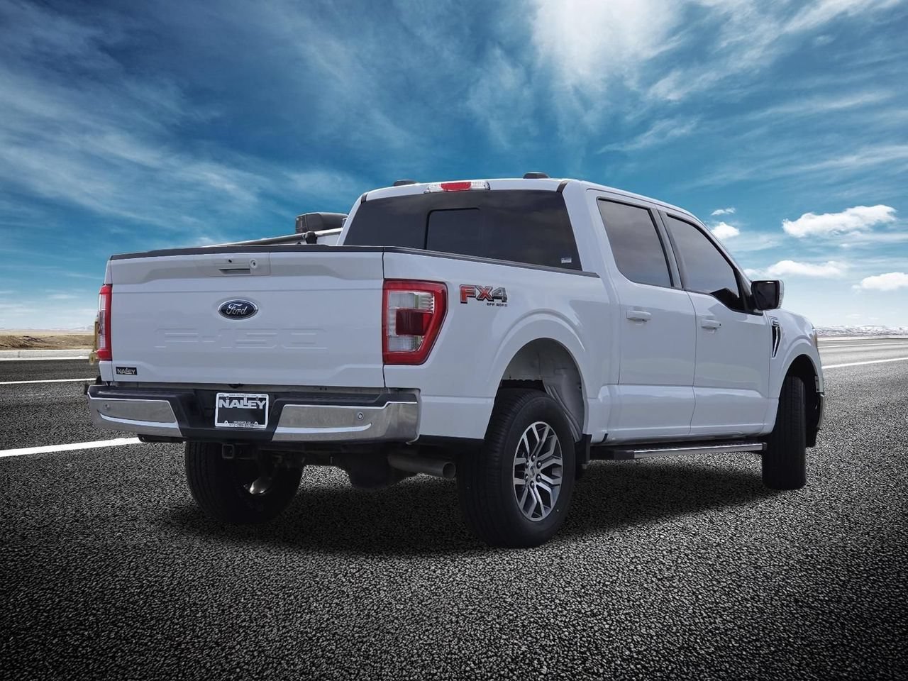 Used 2022 White Ford XL image 21