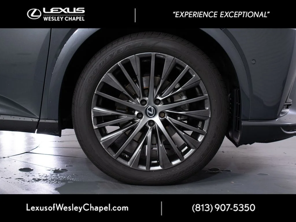 Used 2024 Gray Lexus 350 Luxury image 3