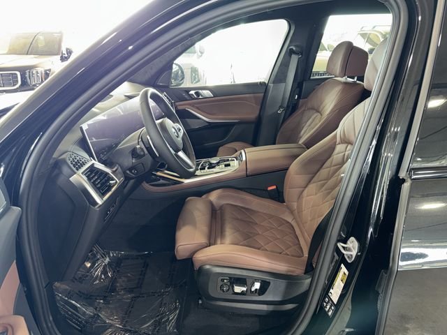 New 2027 Black Sapphire Metallic BMW xDrive40i image 13