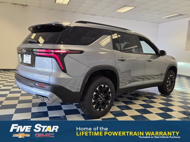 2027 Chevrolet Traverse Z71 - Photo 8