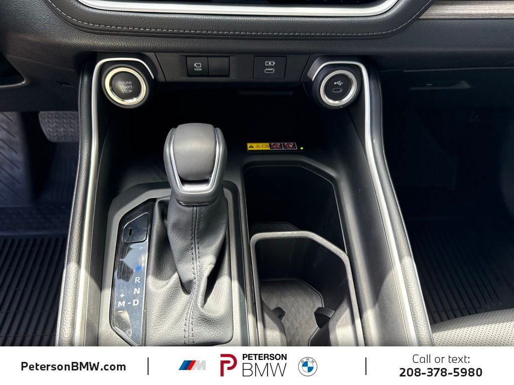 Used 2025  Toyota Limited image 23