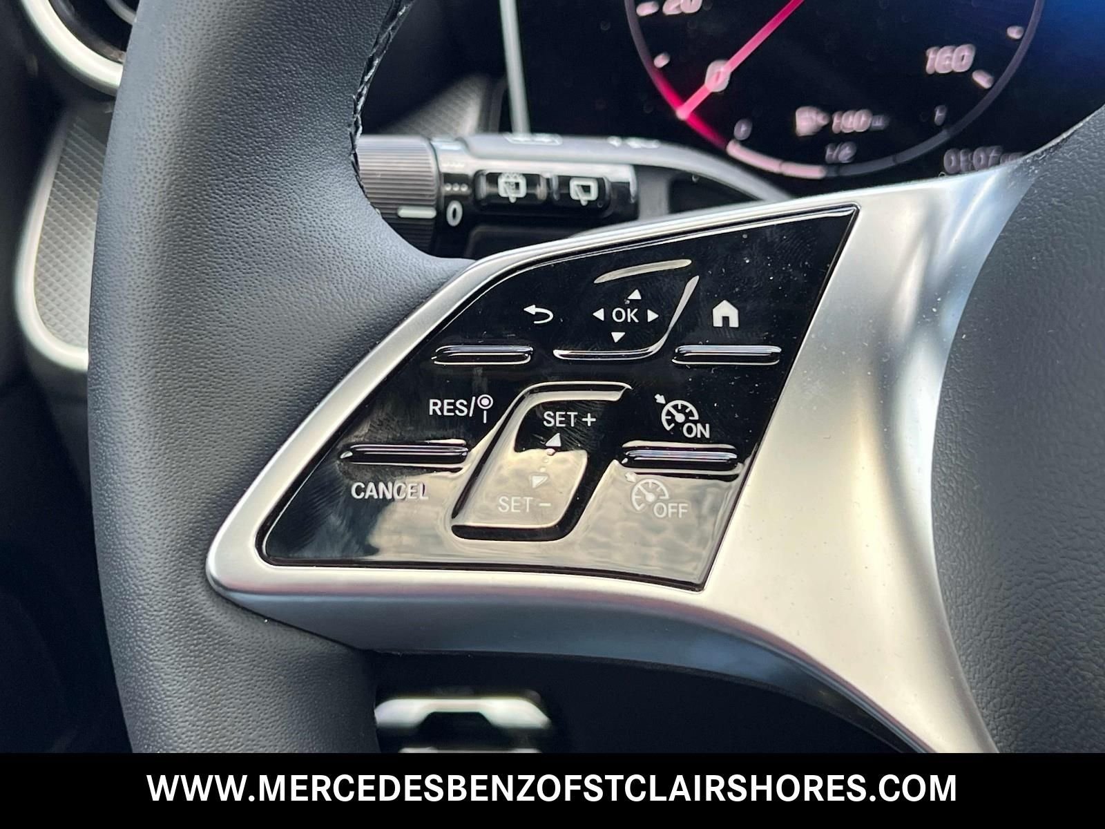 New 2026 Black Mercedes-Benz GLC 300 image 27