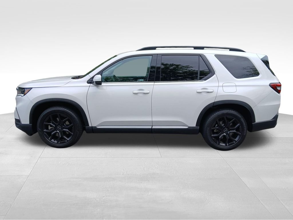 Used 2025 White Honda Touring image 5