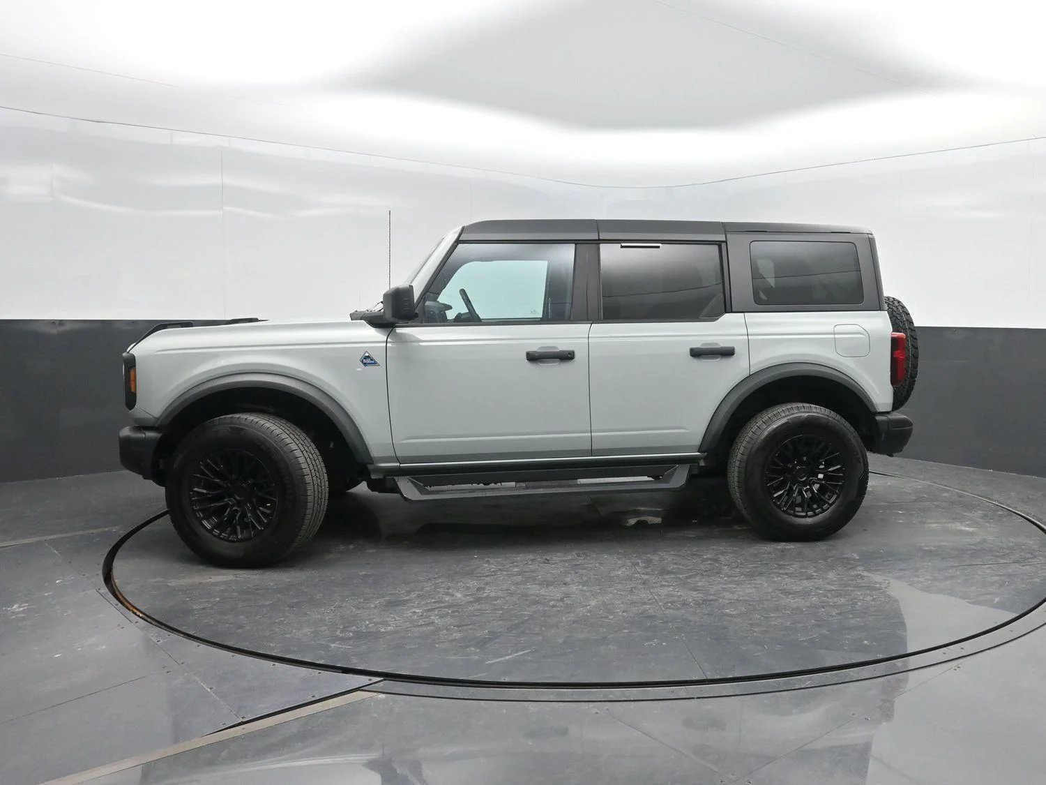 2023 Ford Bronco Black Diamond Advanced (322A) 4x4's photo