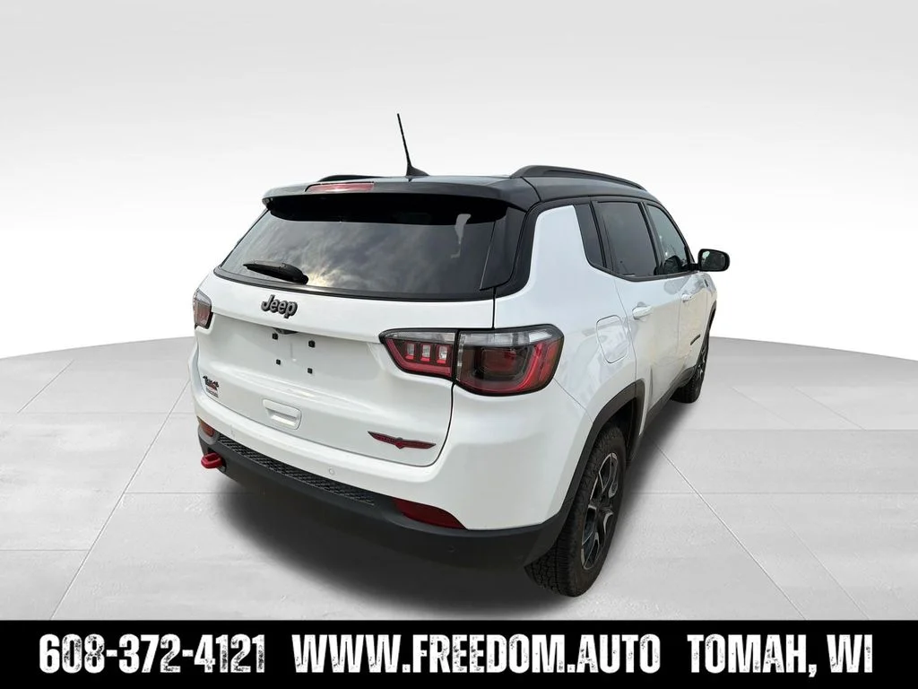 Used 2025 White Jeep Trailhawk image 7