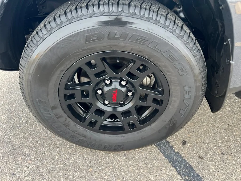 Used 2024  Toyota SR5 image 37