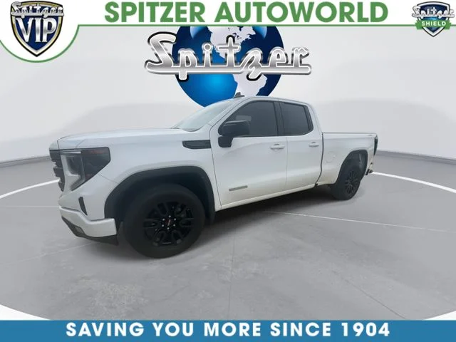 Used 2023 White GMC Elevation image 4