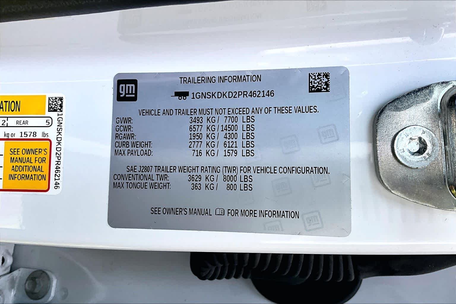 Used 2023 Summit White Chevrolet Z71 image 29