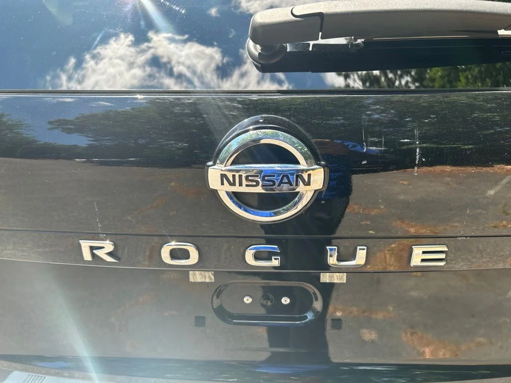 Used 2021 Black Nissan SV image 11
