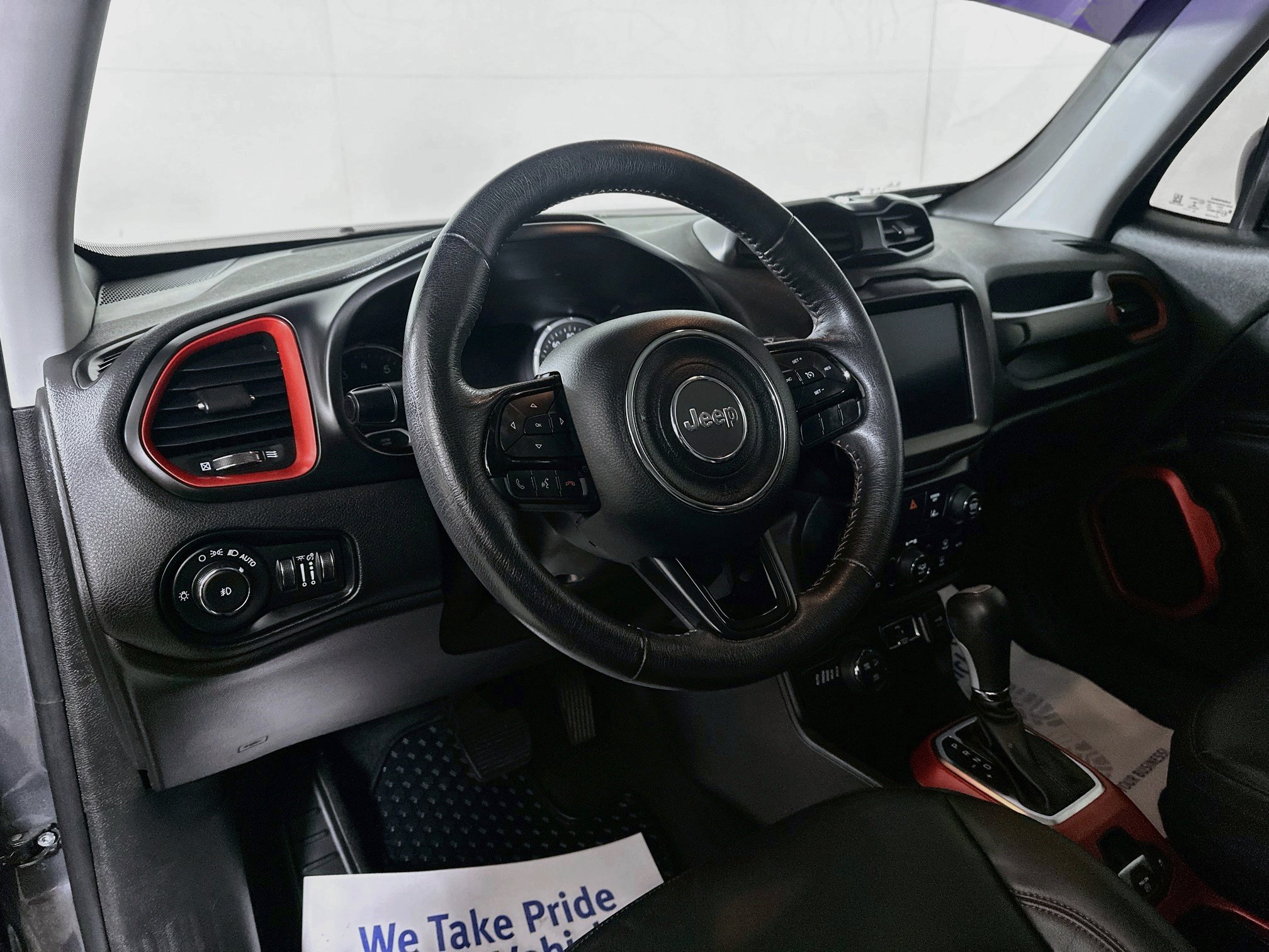 Used 2022 Graphite Gray Jeep Trailhawk image 10