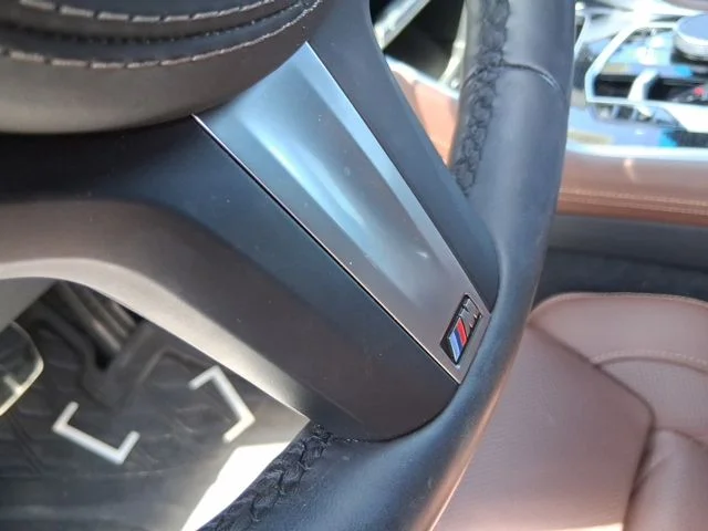 Used 2025 Black BMW xDrive40i image 13
