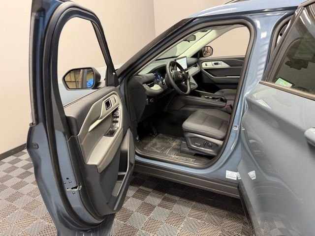 New 2026 Vapor Blue Metallic Ford Active image 14