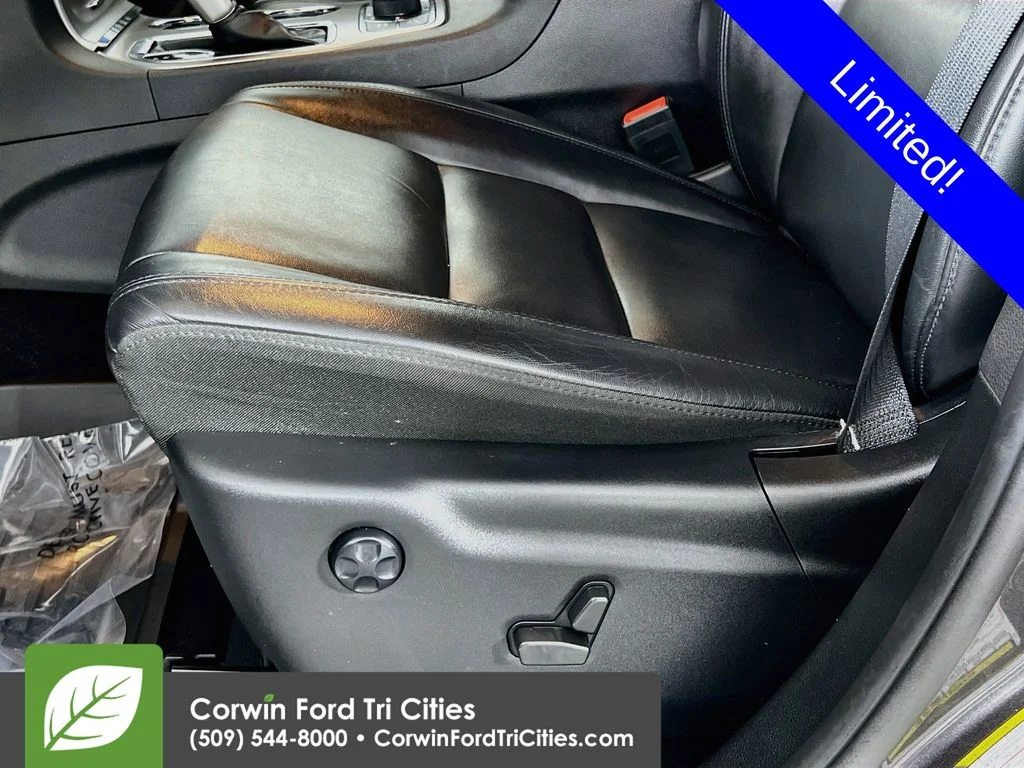 Used 2021 Granite Crystal Clearcoat Metallic Jeep Limited image 23