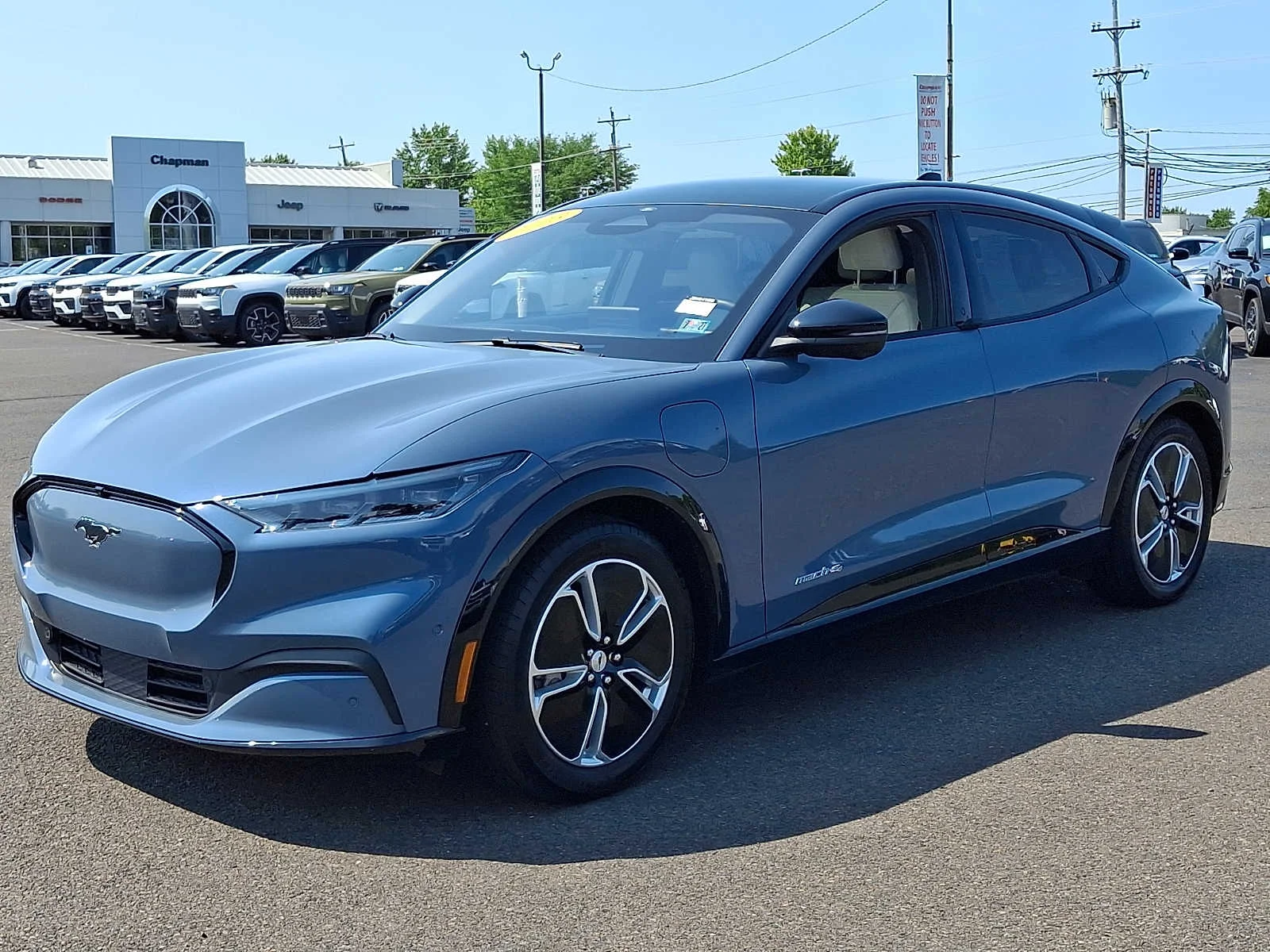 Used 2023 Vapor Blue Ford Premium image 3