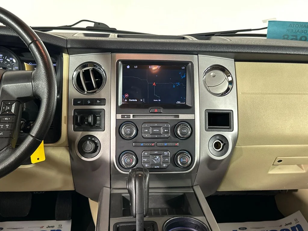 Used 2017 Gold Ford XLT image 30
