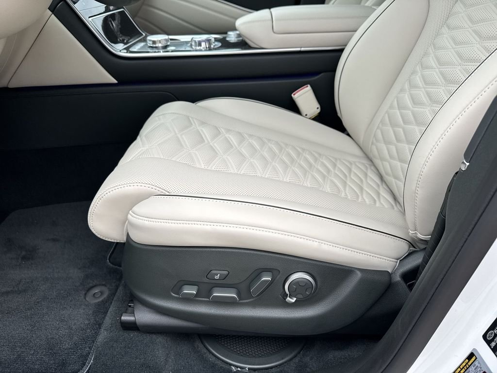 New 2026 White Genesis 3.5T E-SC MHEV image 14