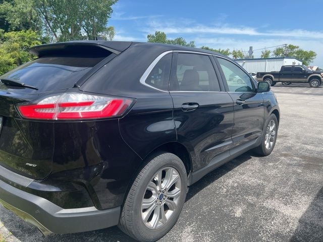 Used 2022 Black Ford Titanium image 5