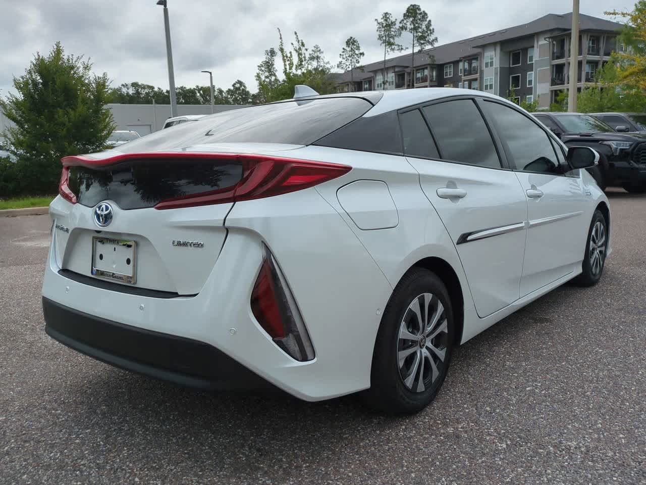 Certified Used 2021 Wind Chill Pearl Toyota Limited image 6