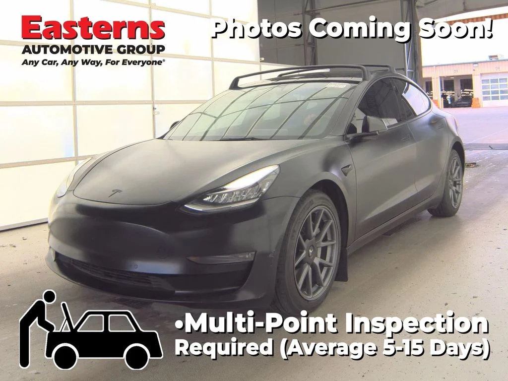 Used 2022 Black Tesla Long Range image 1
