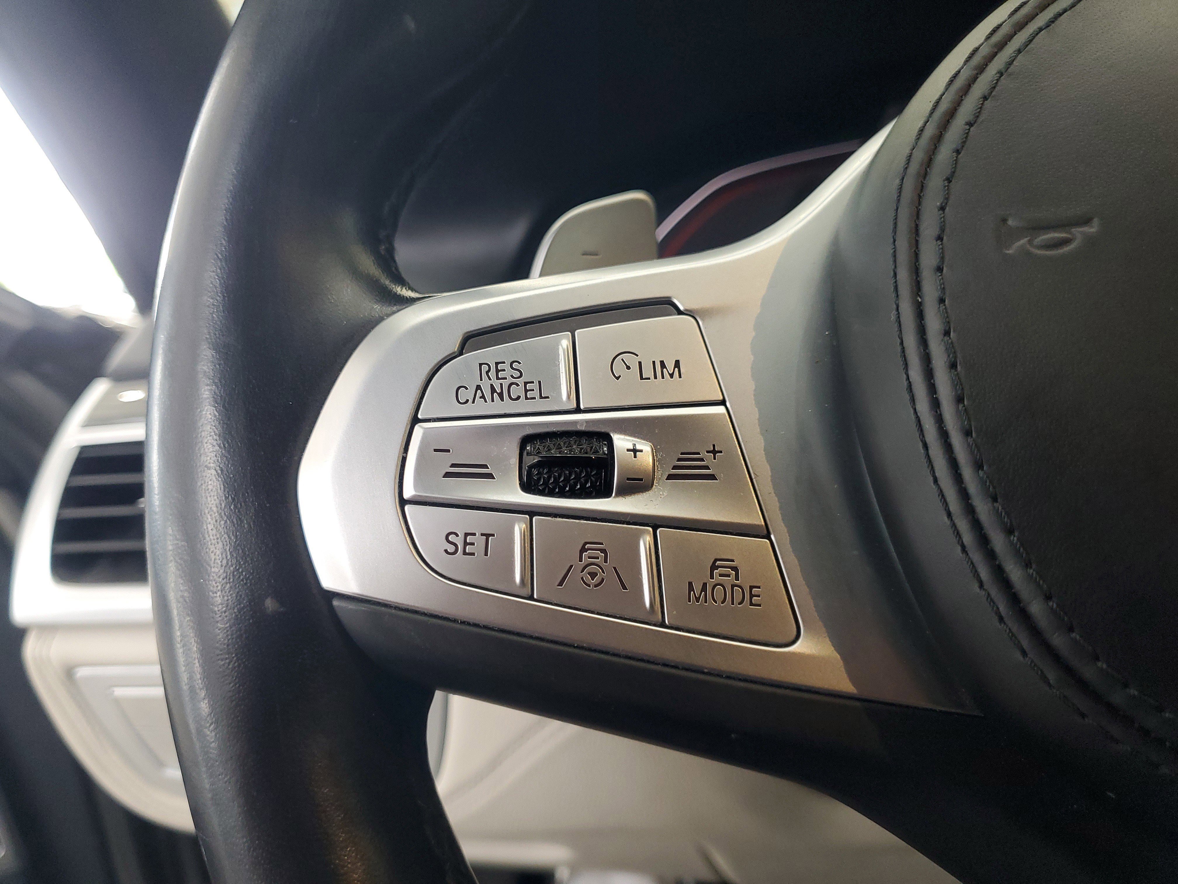 Used 2022 Donington Gray Metallic BMW 750i xDrive image 20