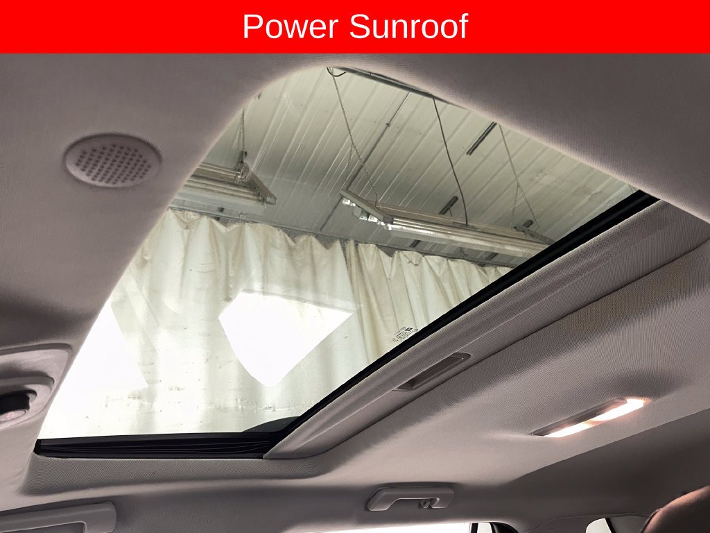 Used 2015 QUICKSILVER METALLIC GMC Denali image 4